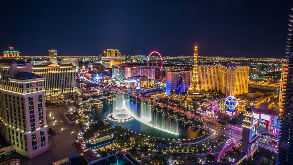 Las Vegas và những điểm đến triệu người mê ở bờ Tây nước Mỹ